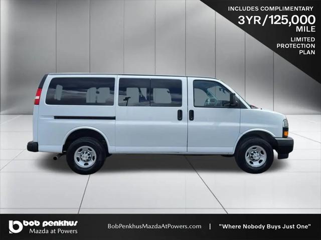 2023 Chevrolet Express Passenger RWD 3500 Regular Wheelbase LS