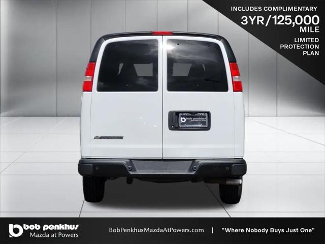 2023 Chevrolet Express Passenger RWD 3500 Regular Wheelbase LS