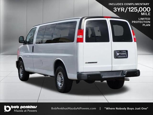 2023 Chevrolet Express Passenger RWD 3500 Regular Wheelbase LS