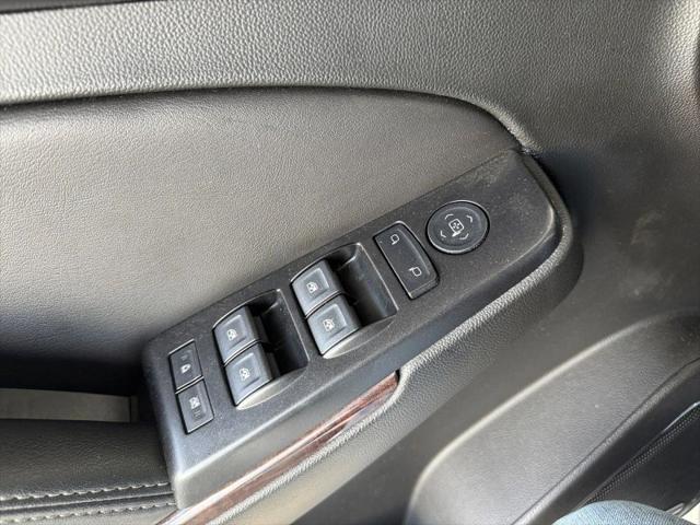 2020 GMC Yukon XL 2WD SLE