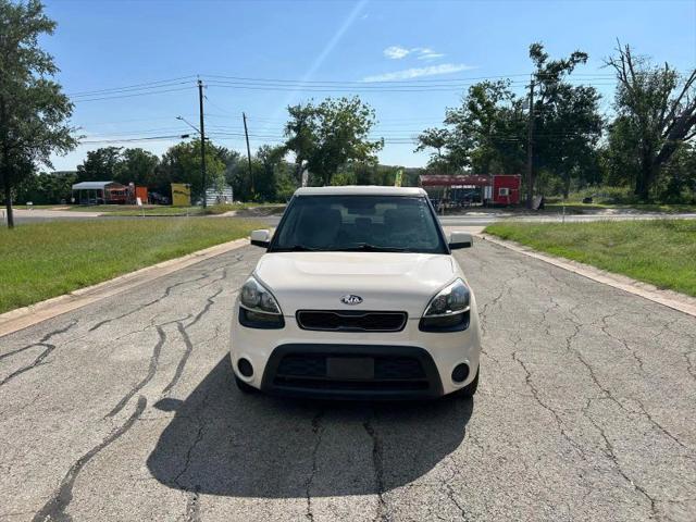 2013 Kia Soul Base