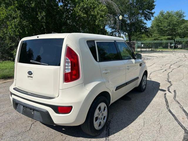 2013 Kia Soul Base