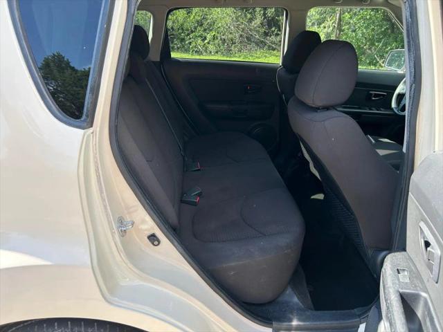 2013 Kia Soul Base