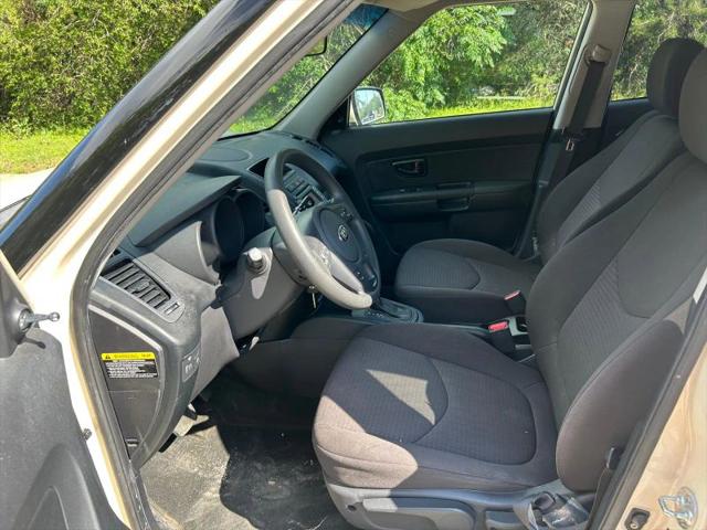 2013 Kia Soul Base