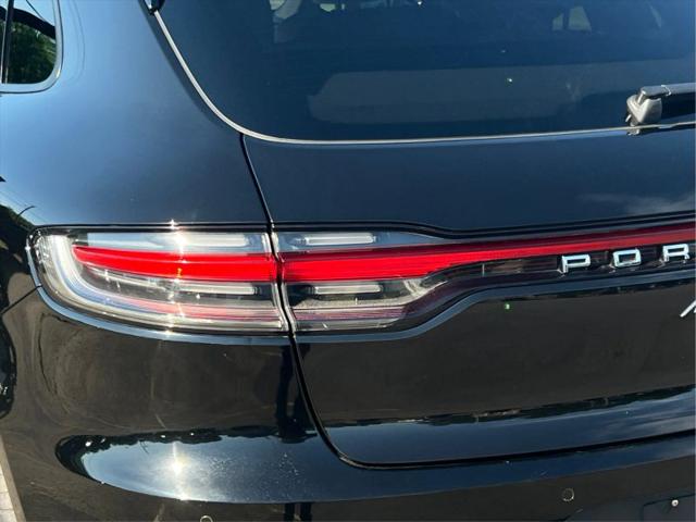 2021 Porsche Macan Base