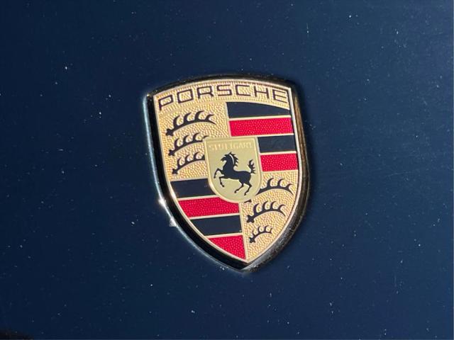 2021 Porsche Macan Base
