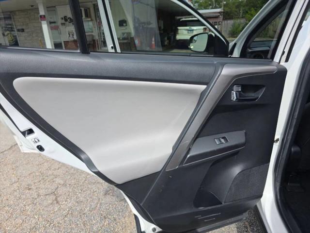 2016 Toyota RAV4 Hybrid XLE