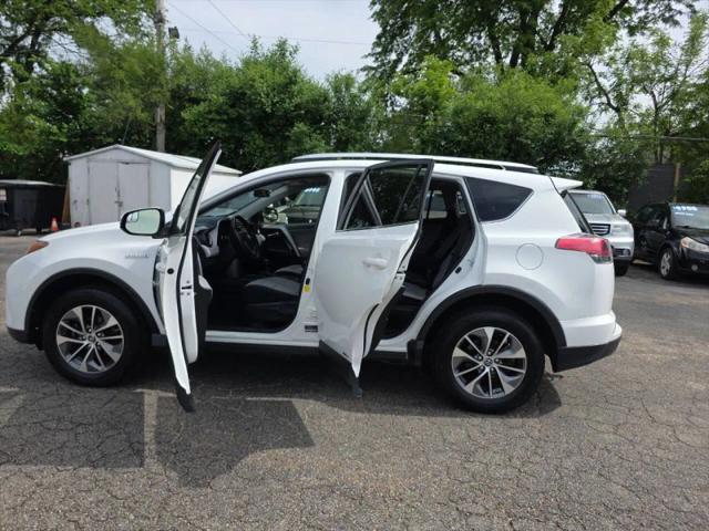 2016 Toyota RAV4 Hybrid XLE