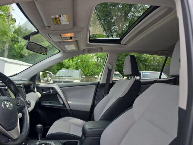 2016 Toyota RAV4 Hybrid XLE