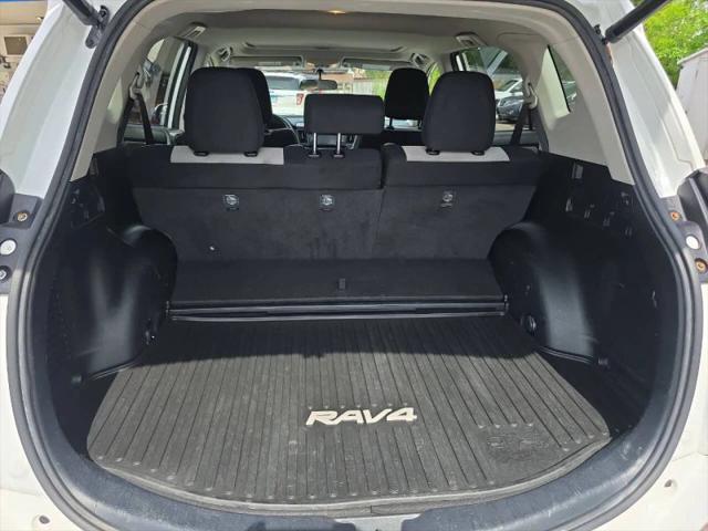 2016 Toyota RAV4 Hybrid XLE