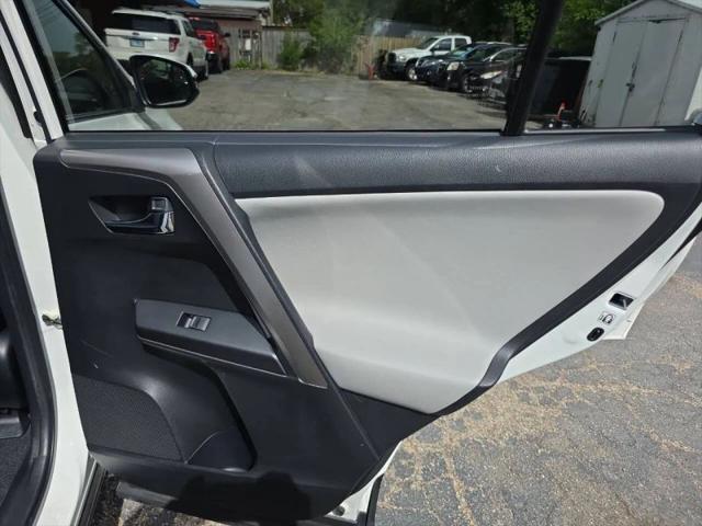 2016 Toyota RAV4 Hybrid XLE