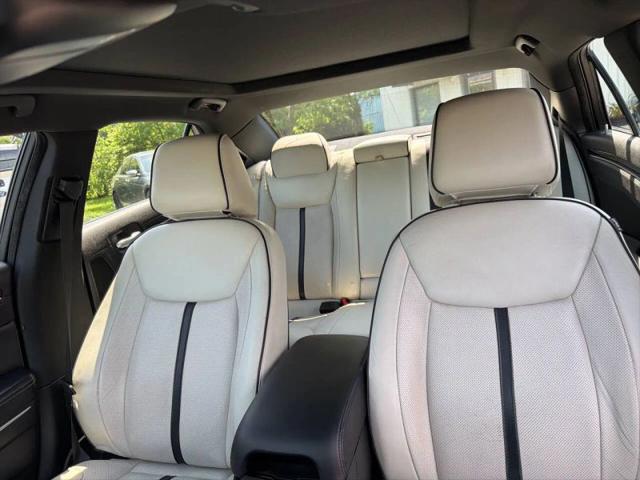 2013 Chrysler 300 Motown