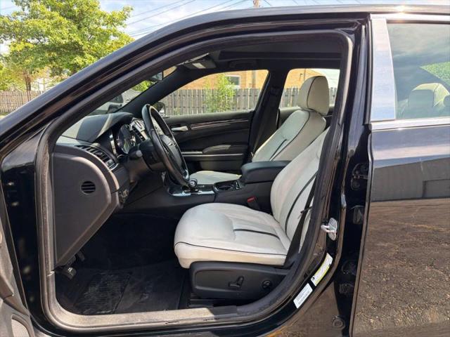 2013 Chrysler 300 Motown