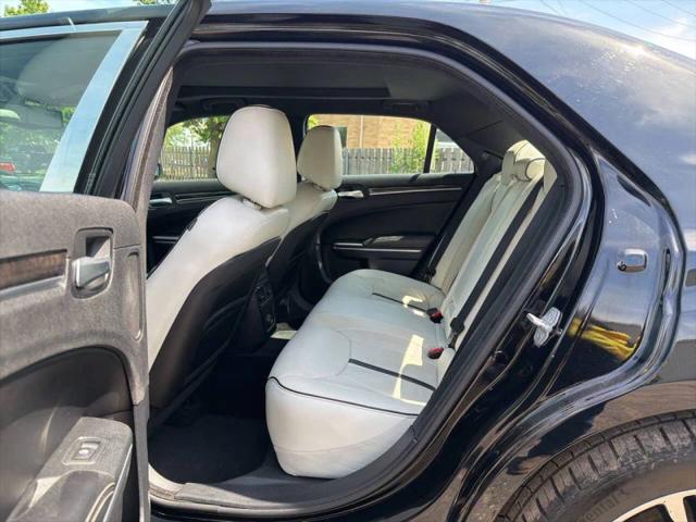 2013 Chrysler 300 Motown