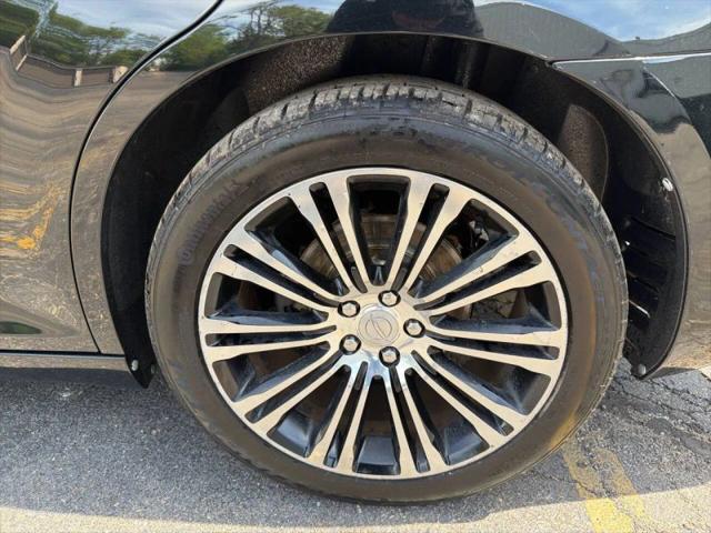 2013 Chrysler 300 Motown