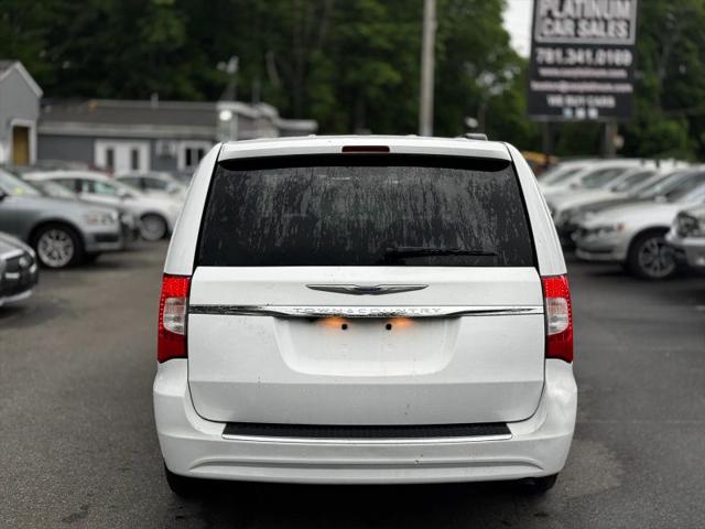 2015 Chrysler Town & Country Touring