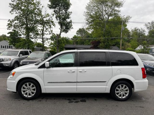 2015 Chrysler Town & Country Touring