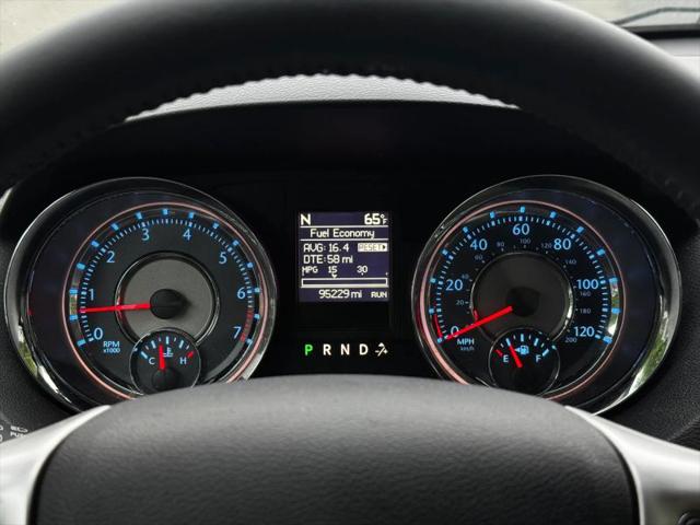 2015 Chrysler Town & Country Touring