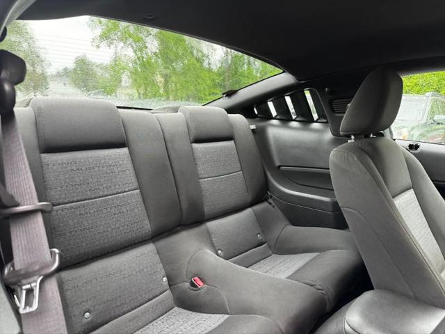 2009 Ford Mustang V6 Premium