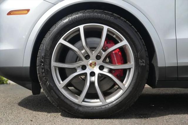 2024 Porsche Cayenne S