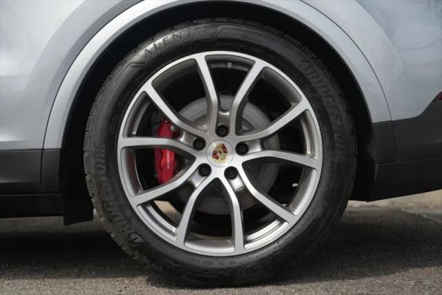 2024 Porsche Cayenne S