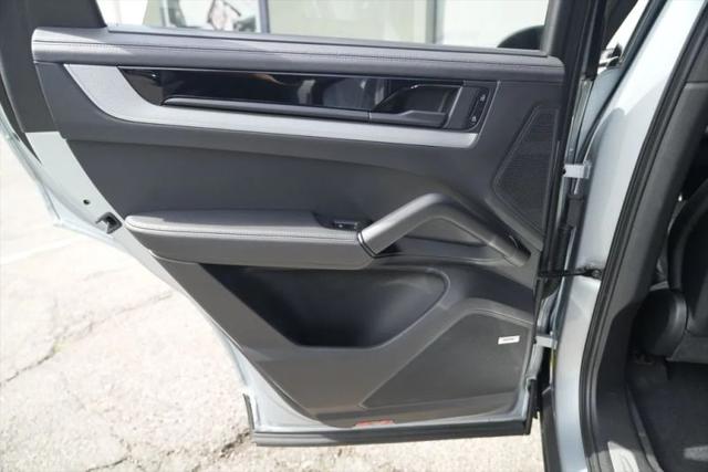 2024 Porsche Cayenne S