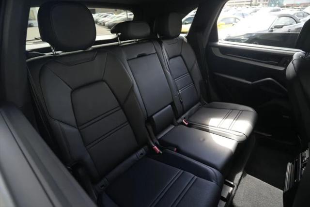 2024 Porsche Cayenne S