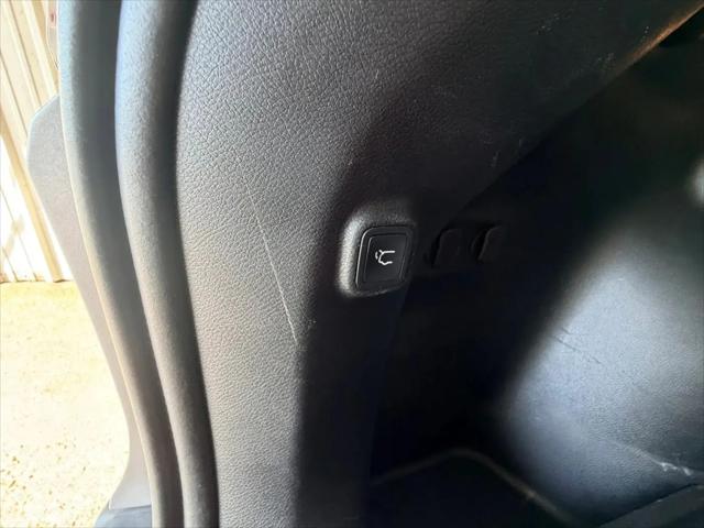2020 Jeep Cherokee Limited FWD