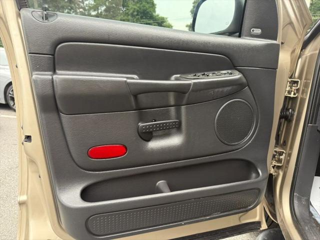 2004 Dodge Ram 1500 SLT/Laramie