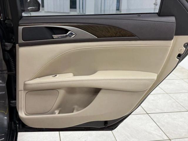 2017 Lincoln MKZ Select