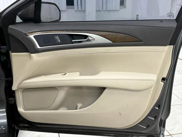 2017 Lincoln MKZ Select