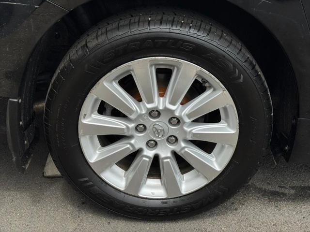 2014 Toyota Sienna LE 7 Passenger