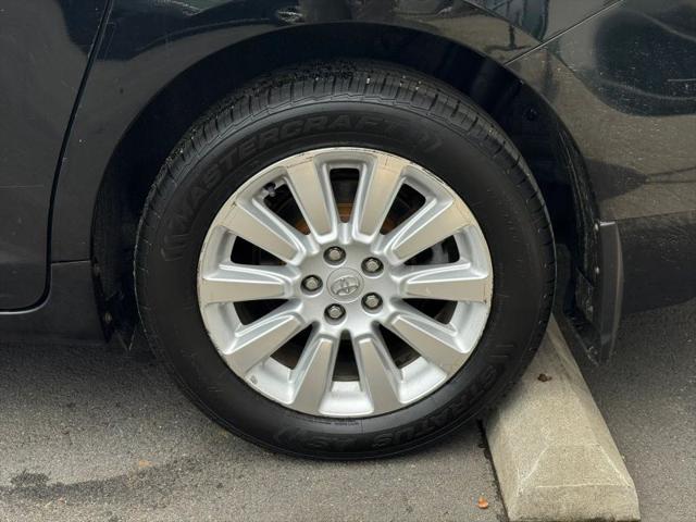 2014 Toyota Sienna LE 7 Passenger