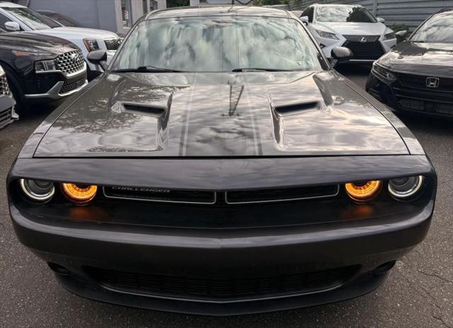 2017 Dodge Challenger SXT