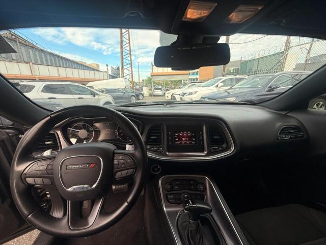 2017 Dodge Challenger SXT