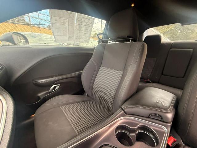 2017 Dodge Challenger SXT