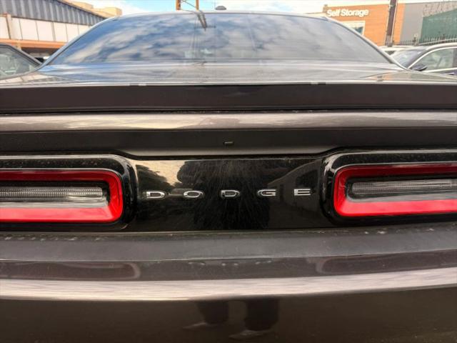 2017 Dodge Challenger SXT