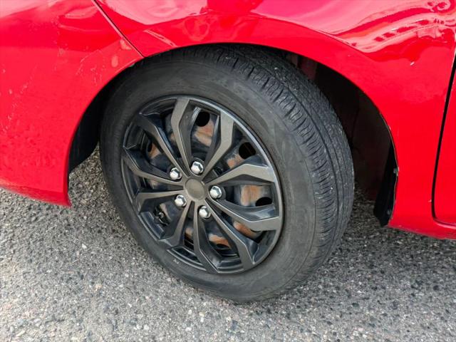 2016 Toyota Yaris SE