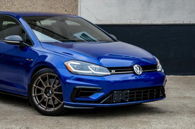 2019 Volkswagen Golf R 2.0T w/DCC & Navigation
