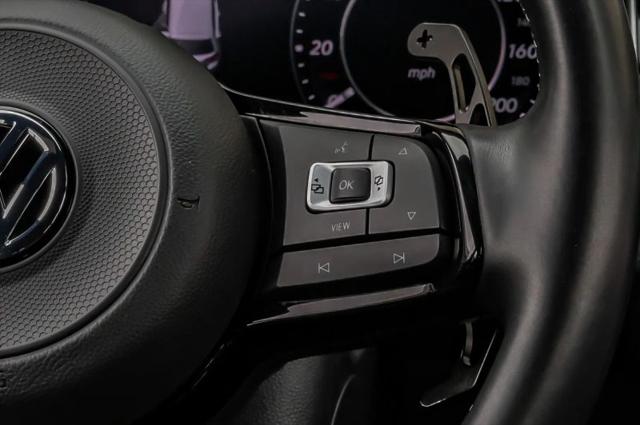 2019 Volkswagen Golf R 2.0T w/DCC & Navigation