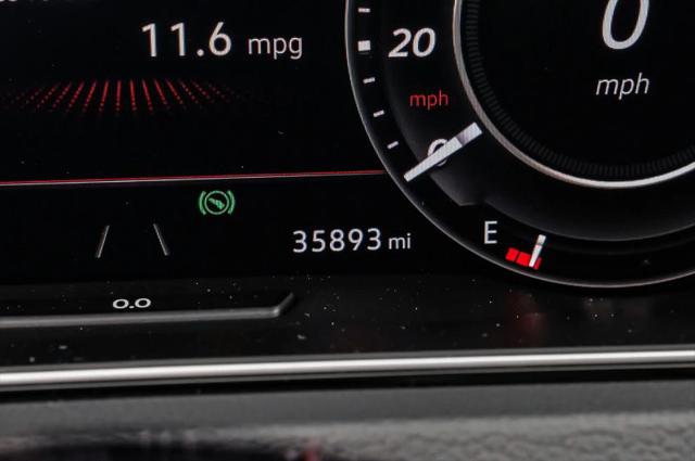 2019 Volkswagen Golf R 2.0T w/DCC & Navigation