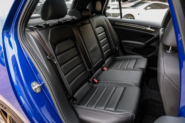 2019 Volkswagen Golf R 2.0T w/DCC & Navigation