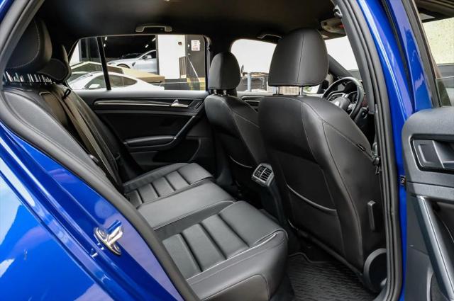 2019 Volkswagen Golf R 2.0T w/DCC & Navigation