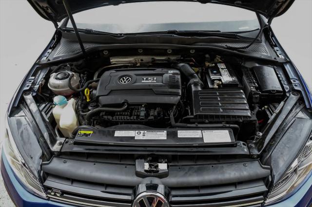 2019 Volkswagen Golf R 2.0T w/DCC & Navigation