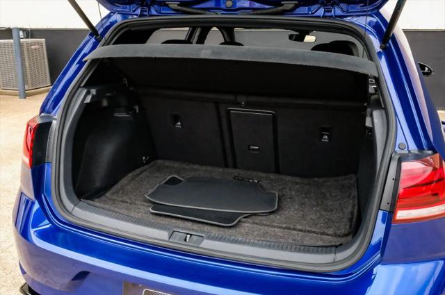 2019 Volkswagen Golf R 2.0T w/DCC & Navigation