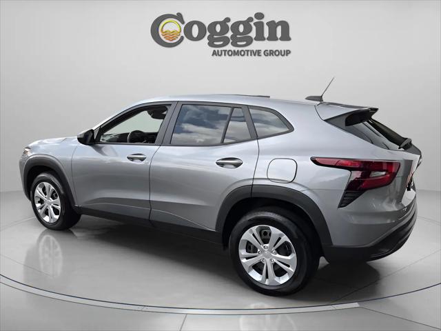 2025 Chevrolet Trax FWD LS