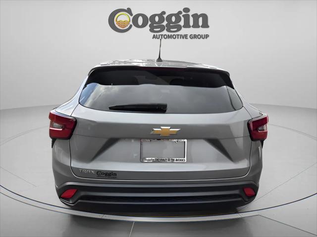 2025 Chevrolet Trax FWD LS