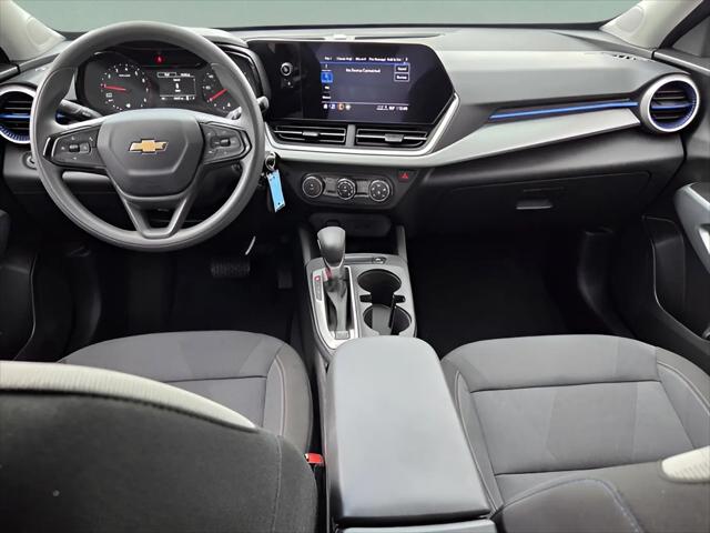 2025 Chevrolet Trax FWD LS