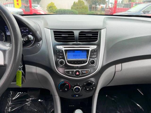 2013 Hyundai Accent GLS