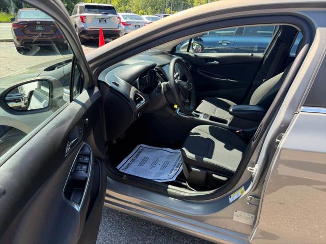 2017 Chevrolet Cruze LT Auto